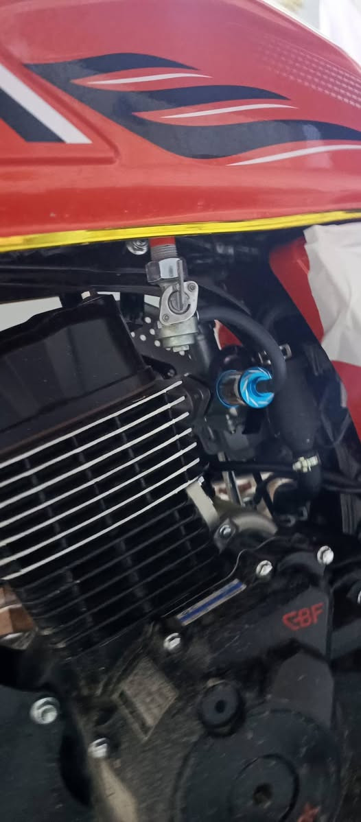 السلام عليكم دراجه للبيع سيفان سونك 25 برتقالي اللون لون المحرك اسود ضاغطه وزنجيل  المحرك 200  جديد مصالئ شهر من مستخدم  شاشه لمس + التشغيل عن بعد العنوان بعقوبة الهويدر السعر خاص ادخل ودال ***********
