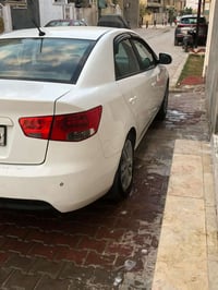 اخوان سيراتو ٢٠١١   كير 6sنمر  محرك 1600دوش   كهربائيات تبريد مكفولات ...