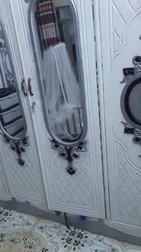 غرفه مستعمله للبيع مال بيت ***********
