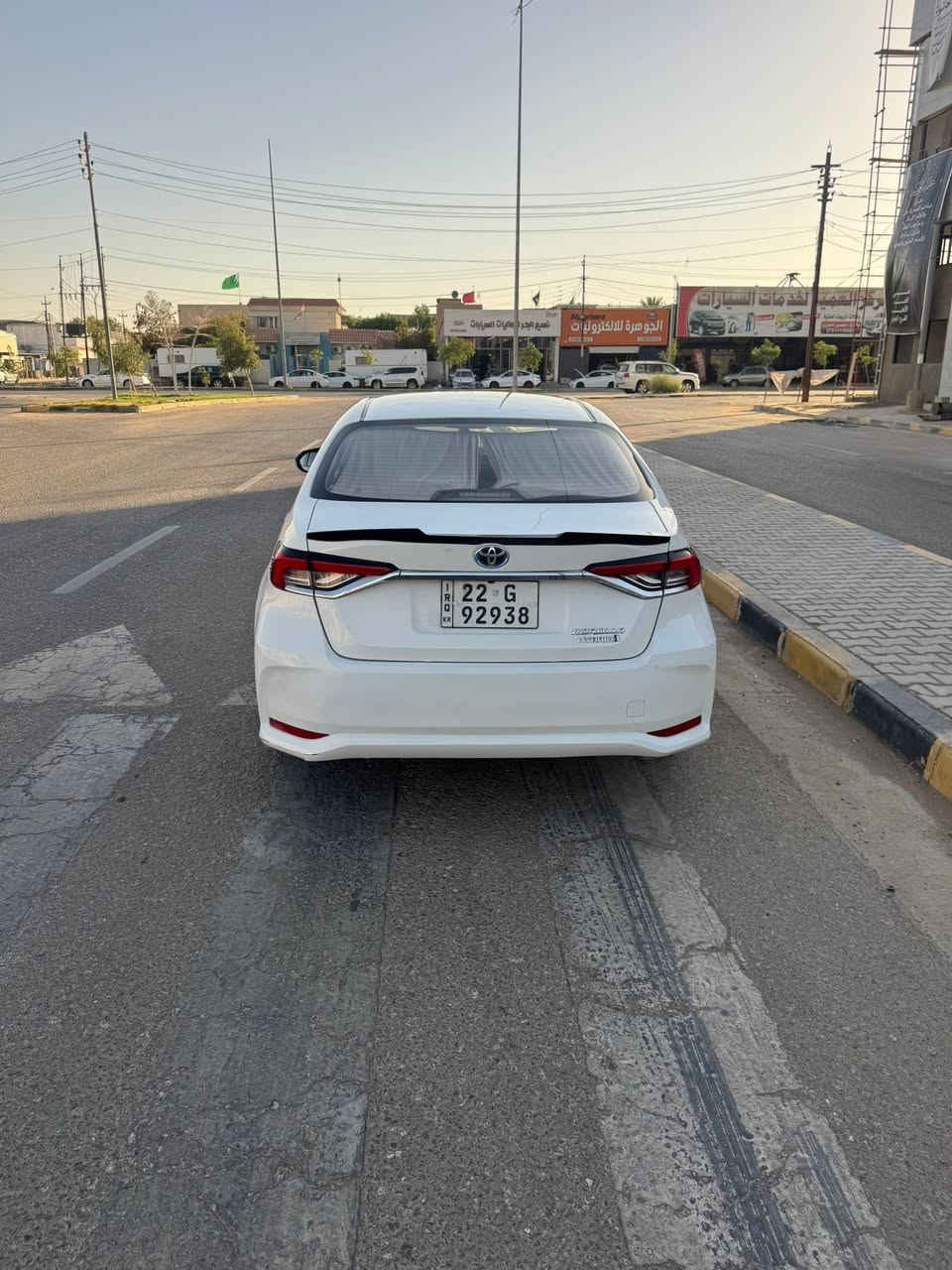 كورلا هايبرد 2024 رقم اربيل مواصفتها معروفه بسبب الرادار صارت بيها طخه كلش خفيفه بصندوك كارت اقل الشبر وباقي السياره ع وضع الشركة سياره ماناقصه برغي خير من الله
ماشيه 48 وقابل للزياده 
السعر 148 ومجال بسيط
***********
الي يكول سعرها غالي تره رقم اربيل اغله والجانبه يعرفون
