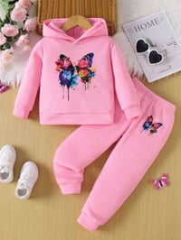 ملابس أطفال • للبيع • عرض