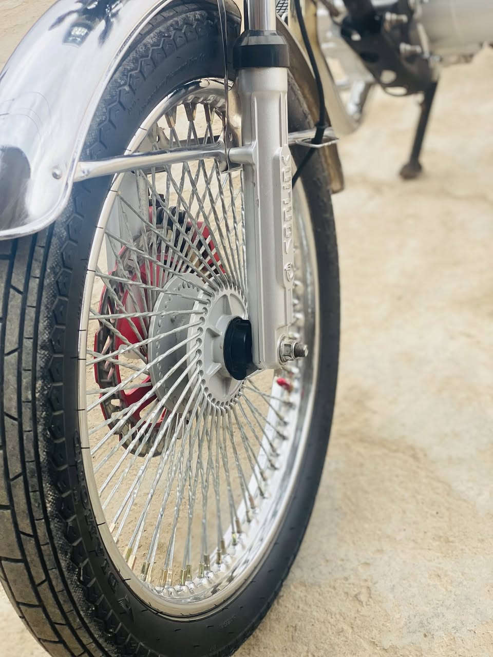 سلام عليكم دراجات للبيع وحده تايكر موديل 25 مكفوله كهربائيات كله شغاله بس الشاشه طافيه اوراق بغداد 5السعر 650 وبيه مجال والثانيه سافان موديل 22 مكفوله كهربائيات كله شغاله ب 600 وبيه مجال المكان واسط العزيزيه الاستفسار *********** ارجا ارجا الموشراي لا يعلق
