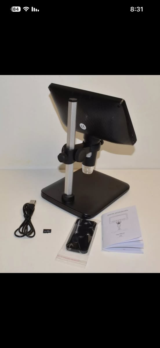 � جهاز مايكروسكوب رقمي بشاشة LCD – جديد
الشاشة: شاشة LCD كبيرة بحجم 7 بوصات توفر رؤية واضحة للتفاصيل الدقيقة. 

التكبير: إمكانيات تكبير عالية تتراوح من 50 مرة وتصل إلى 1200 مرة. 

الإضاءة: يحتوي على 8 أضواء LED مدمجة لتوفير إضاءة كافية للعينة. 

دعم لتسجيل الفيديو والتقاط الصور، مع وجود جهاز تحكم عن بعد وفتحة لبطاقة الذاكرة (RAM) لحفظ البيانات

استخداماتة

صيانة الموبايلات

البوردات والالكترونيات

 المجوهرات والعملات

أعمال دقيقة

 جديد بعده على لاصق الشاشة

إضاءة LED قوية

 حامل ثابت وتحكم سهل

 السعر 65 واصل


**إذا كنت صاحب هذا الإعلان وتريد حذفه لأي سبب، رجاءا أرسل رسالة إلى الدعم الفني**