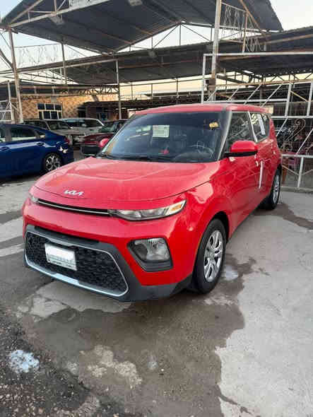 كيا صول 2022 مكينه 2000 رقم بغداد سياره كلين كفاله عامه وماكو هيج حادث بس الشباك مال دعاميه مكسور  ولباقي كفاله حته الدعاميه من صبغ كير مكينه تبريد حداديه جددمكانه حله مراوس او بيع السعر 160  وسعره بنسبه لحادثه لحد يصير فليلسوف خيجيبلي مثل حادثه وبسعره ***********
