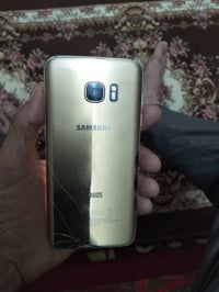 تحفه سامسونك s7 ايدج مكفول فقط الظهر مفطور للبيع 75 ومجال قليل 0770454...