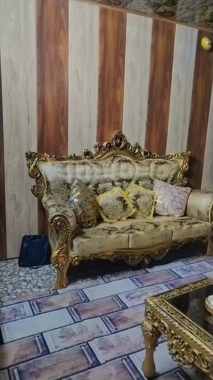 تخم (ملكي) للبيع. النضافه 100٪ السعر  550. للاتصال ***********
