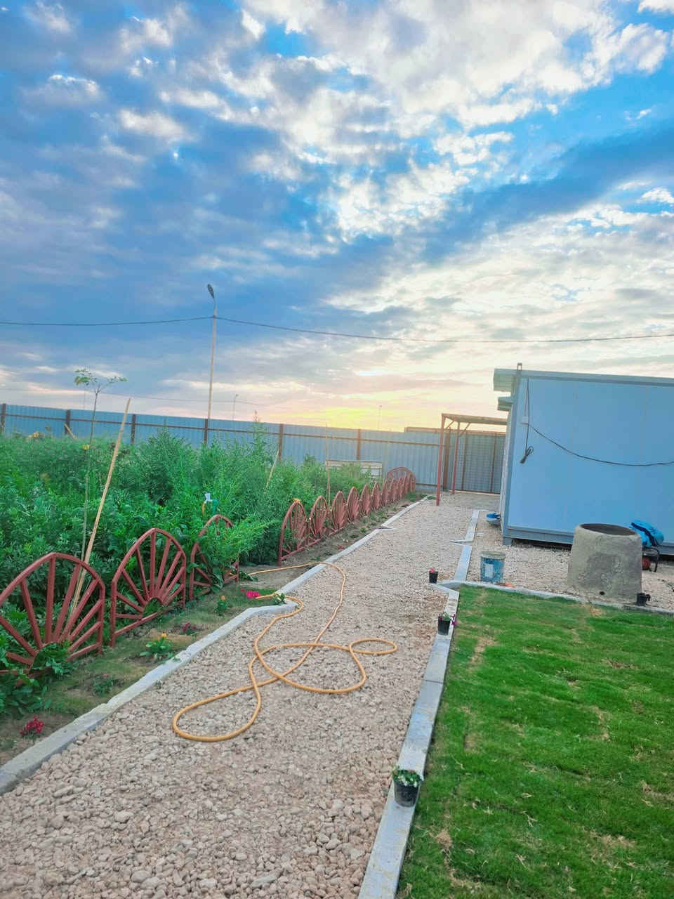 مزرعه ركن للبيع المساحه 500متر(سند 25 )20×25 مداور بأسم المشتري جاهزه عنوان تقاطع الفرات سياحي السنيه نزله السكه مجمع توحيد العفلوكي الاول خلف منتجع الروشه كافه الخدمات متوفره تبعد عن الشارع السنيه السياحي العام 1500متر  السعر 30مليون مع المجال   [ *********** ] [***********]
