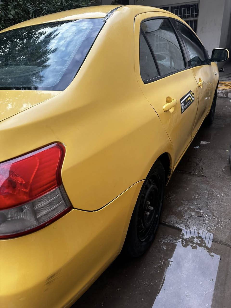 السلام عليكم
سياره للبيع تيوتا يارس ٢٠٠٨ اللون اصفر 
الرقم انكليزي بغداد 
السيارة باسمي 
السعر / ٥٠ $ وبيها مجال
مكان بغداد زعفرانيه 
***********
