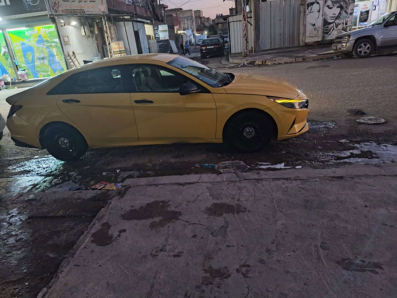 السلام عليكم من رخصه الادمي انترا مديل 2022  وارد امريكي محرك 2000منضومه غاز بيها كير ايتي سياره جديده سياره كامله اي نقص مابيها سياره بسمي مواصفات كامره دواره بصمه توقيف ذاتي  سياره فول عده الفتحه غير متواجد على الفيس مكان سياره شعله اسعر 150وبيها مجال ***********
