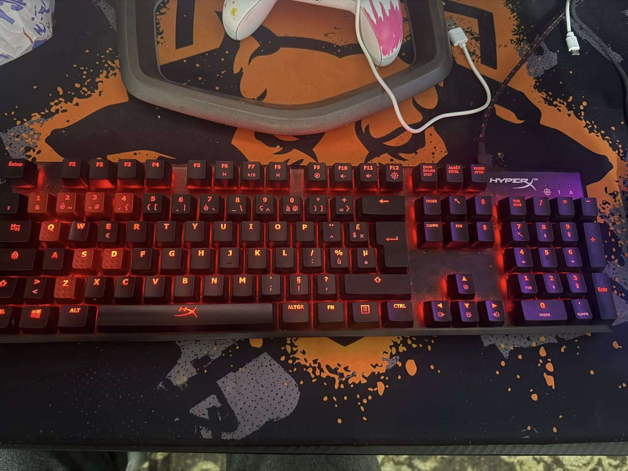 كيبورت ميكانيكي هايبر إكس سويج زرق كرتون موجودة كاملة ملحقات  السعره 30 للاستفسار رقم الهاتف ‎ ***********متواجد WhatsApp مكاني بغداد الدورة
