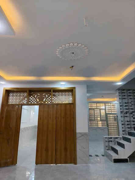 📏 المساحة:150 متر مربعة 

💰 السعر:💲 55 مليون (قابل للتفاوض)

🏗️ البناء: طابوك 

🏠 الأساس والسقف: كونكريت

مواصفات البيت:

✅ غرفه2 نوم 🛏️

✅ صالة 🛋️

✅ مطبخ 🍽️

✅ صحيات 🚿

استقبال 

عنوان مكتب الكرار مقابل قريه الغدير عامود 282 

الاستفسار ***********
