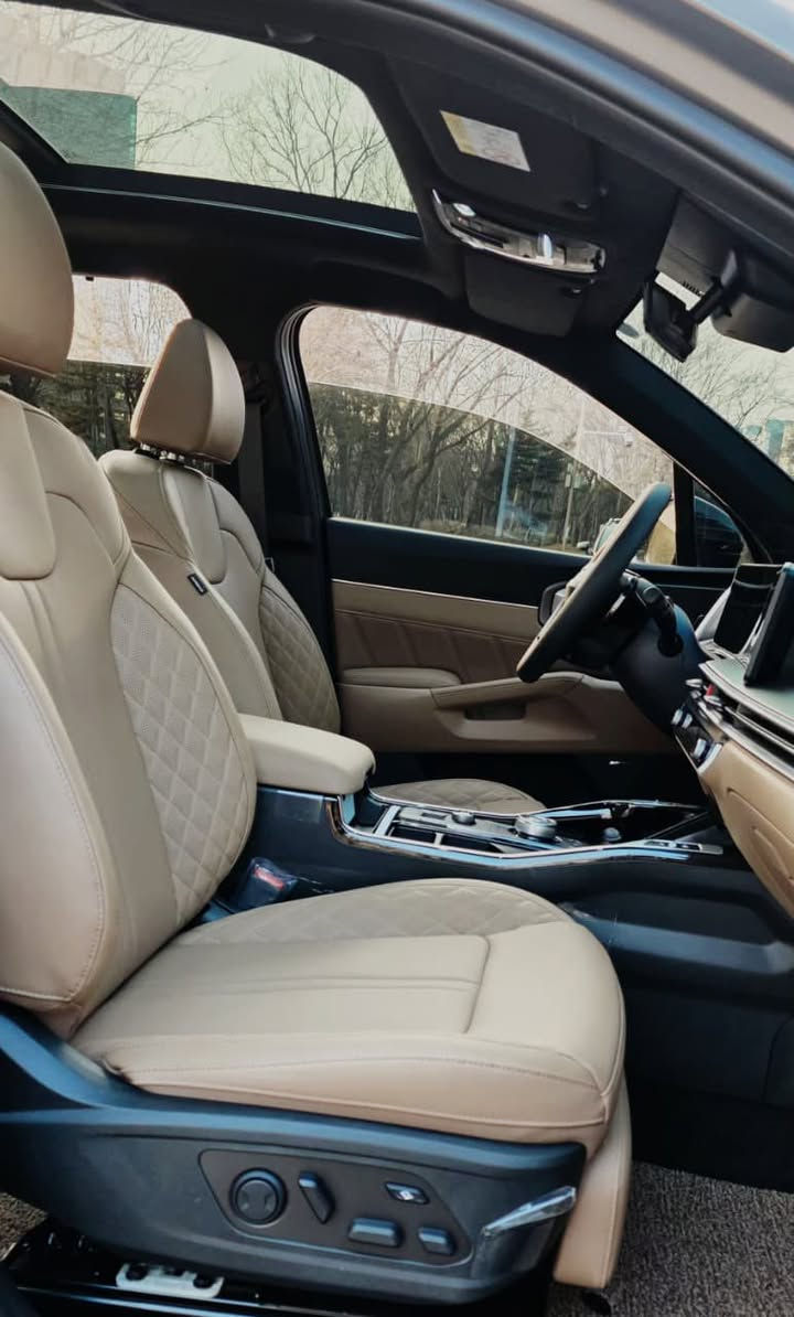 كيا سورينتو - 2026
فوري  جاهزة على الاستلام - وارد كوريا

1600 - Turbo
4000Km

عربية كاملة Full option ✨

✅فتحة سقف 
✅كراسي كهربا 
✅شنطة كهربا
✅كاميرا 360
✅Memory seat
✅Head-up Display


**إذا كنت صاحب هذا الإعلان وتريد حذفه لأي سبب، رجاءا أرسل رسالة إلى الدعم الفني**