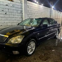 كراون • ٢٠٠٥ • ١٢٠٠٠٠