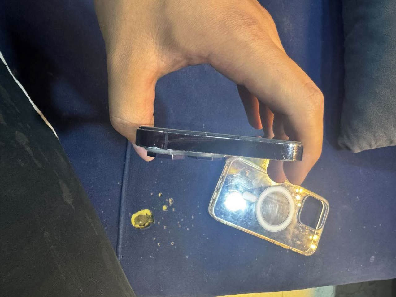 iPhone 14 Pro Max
ايفون 14 برو ماكس 

‏الجهاز نظيف جدا مبدل شاشة￼￼ أصلية أنا بديها بيدي سعرها 200,000 بالسوق والجهاز ظاهرة مفطور والجهاز كامل مكمل والنظافة قدامك والسعر جدا مناسب كاميرات تصوير العاب كلش ممتازة الجهاز حالة البطارية جدا ممتازة وضمان ما يصرف  ￼ افحص وين ما يعجبك 

‏الموقع ديوانية ￼￼￼
‏للتواصل على الرقم التالي ***********
0️⃣7️⃣8️⃣6️⃣7️⃣0️⃣8️⃣1️⃣1️⃣6️⃣1️⃣
‏أو الخاص 
￼ متواجد بكل الأوقات ￼
￼ ديوانية, القادسية
