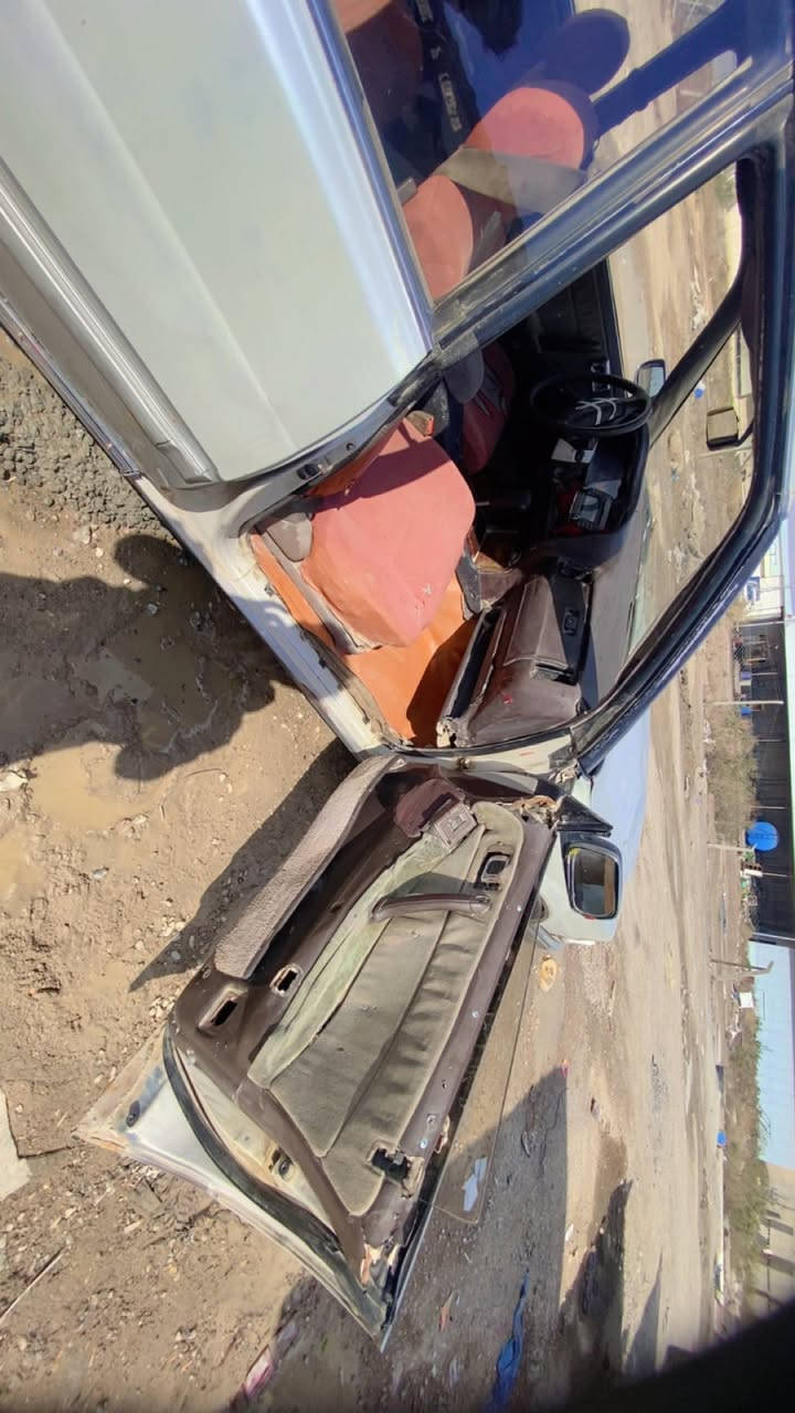 يا الله سلام عليكم سياره البيع هارتوب مكينه بلادي كير بلادي
صدره ٥٠ بل ١٠٠ 
رقم مثنه  مشروح وطني بسم والد صديقي 
كوم حديد ابيع بيه خياسات تايرات نضاف مكان بغداد غرب مجمع بسمايه 
السعر ٢٠ وبيه ممجال 
رقم الهاتف ***********
