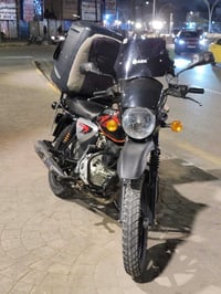 بوكسر ٢٠٢٢ مرقمه درجه كامله من كلشي اي نقص ما بيهة كبل للشارع رايده190...