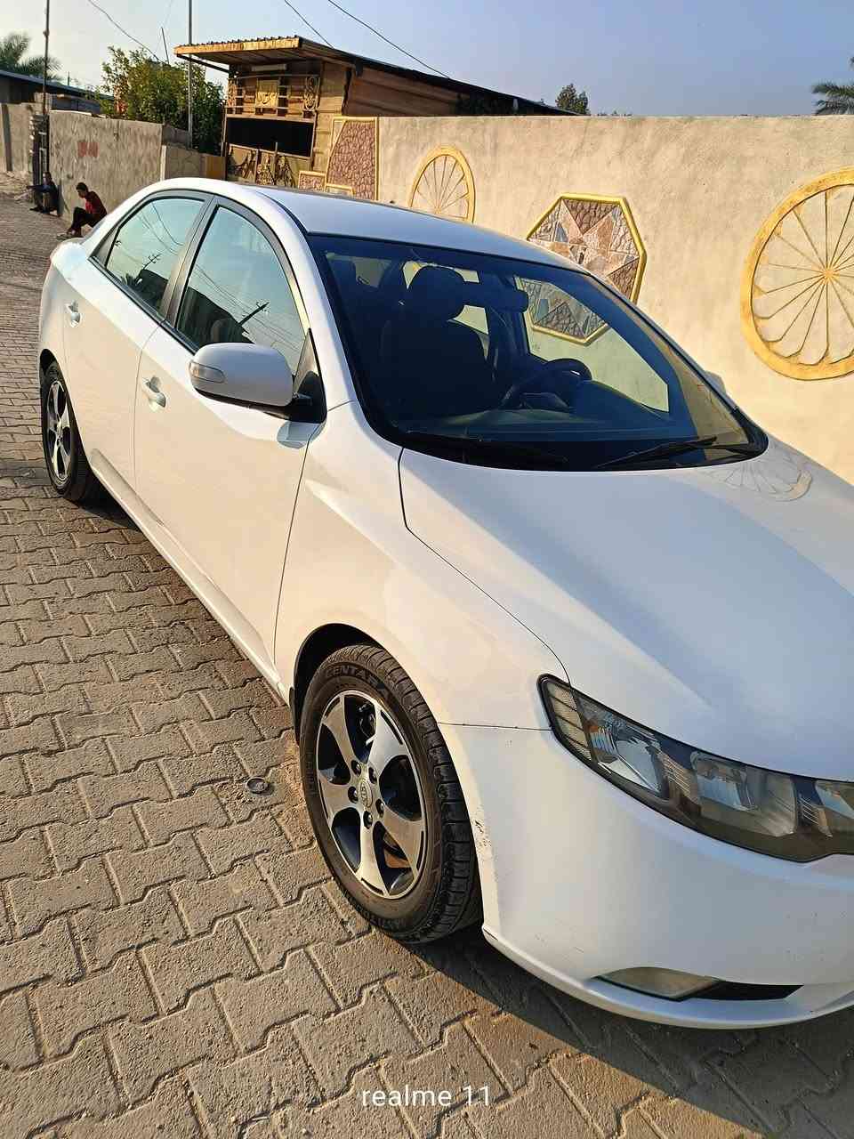 السلام عليكم للبيع كيا سيراتو وضع الشركة ماشيه 120الف حقيقي بيها مكانات صبق فقط بدون اي ضرر برقي ما مفتوح بيها رقم اربيل الدولي شرط التحويل مكاني بغداد السعر 102 وبيها مجال بسيط ***********////***********
