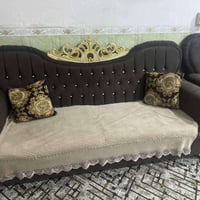 تخم • مكنسة