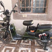 R9 • ١٢٠٠ واط • ٥ بطاريات