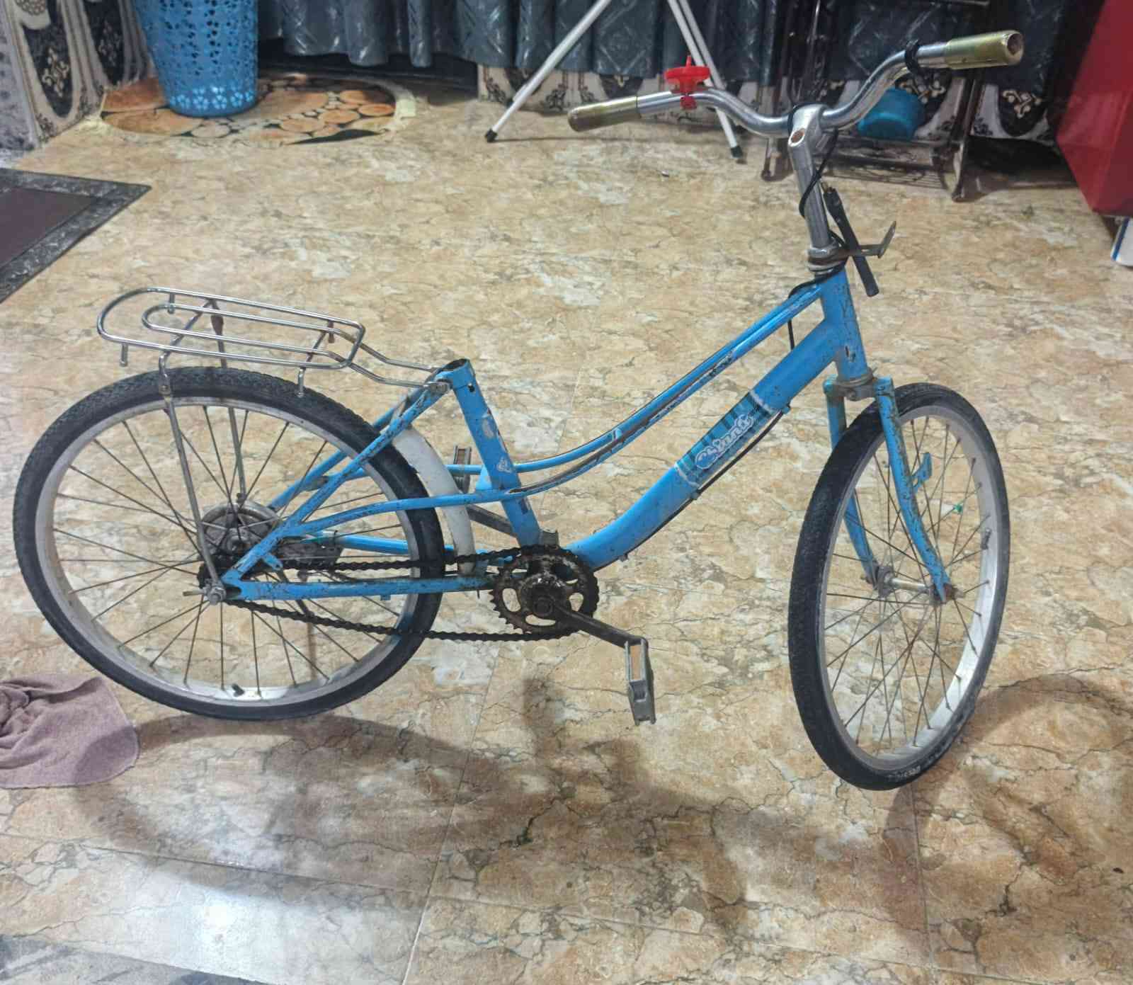 باسكل للبيع سعره ٢٥ مكاني بهرز ***********
