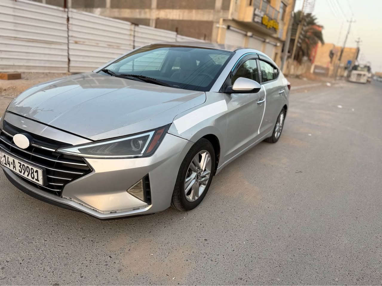 الانترا مديل19 وارد امريكي تبديل جاملغ وبنيد 
مكينه دوش السياره جاهزه من كلشي
رقم بصره انكليزي بسم ابن عمي 
*********** البصرة, العراق
