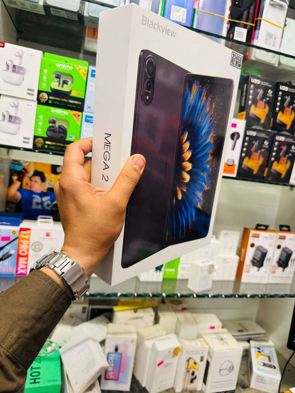 ايباد Blackview
ذاكرة ٢٥٦ 
حجم ١١
بطاريه ٩٠٠٠ ملي امبير
ايباد حلو مرتب مخصص دراسه او العاب 
ملحقات ويا كيبورد وماوس وشاحنه 
سعر خاص 
تواصل ***********
