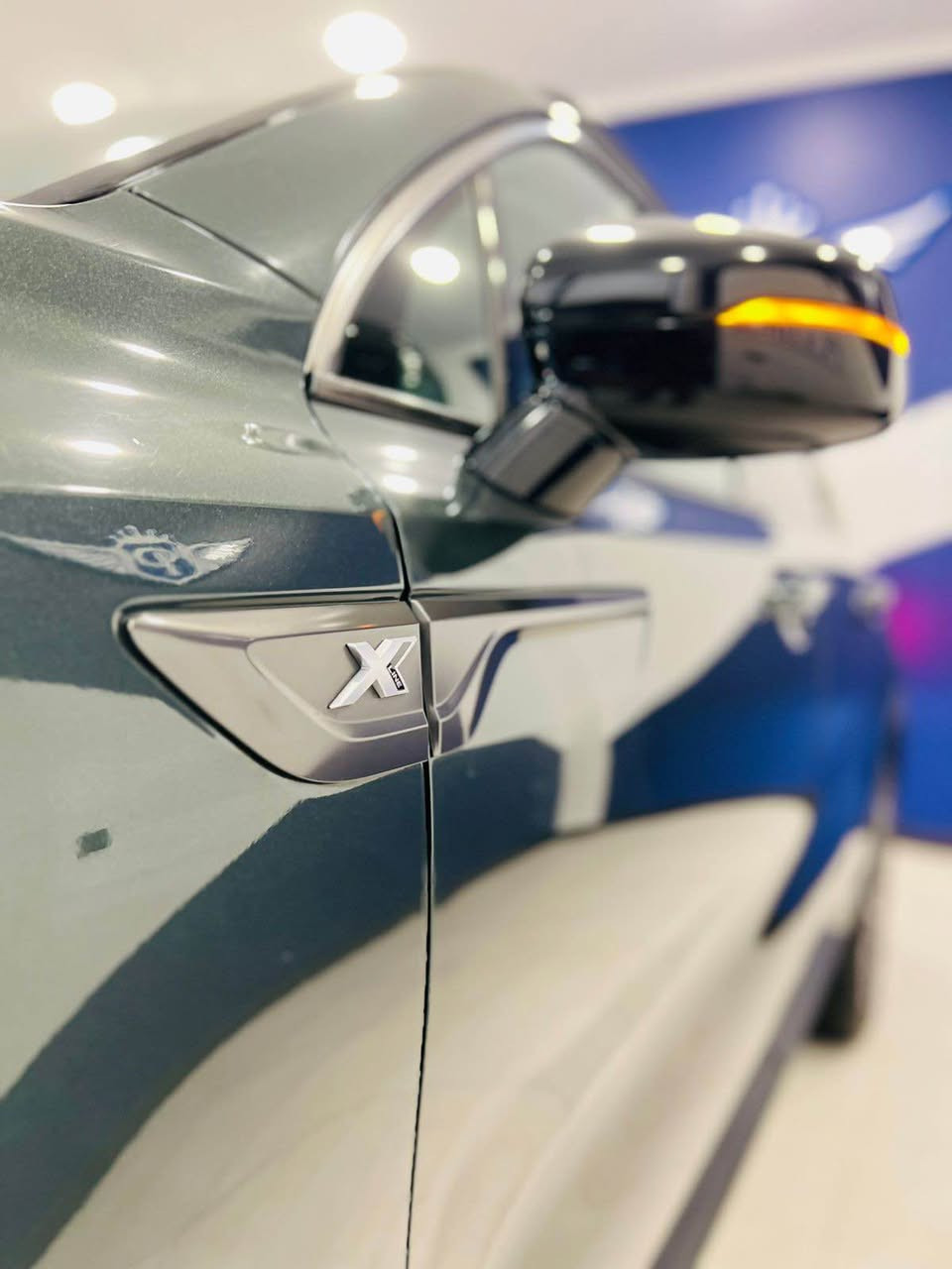 السلام عليكم 
سورنتو X LINE   2022 وارد امريكي ‼️
لون/زيتوني مميز 
حادثه جاملغ وشويه بل بنيد
سياره  رقم اربيل هزه ورقم جديد  
المواصفات/محرك 4 سلندر تيربو 2500 🚀
1- بانوراما✨
2-كشنات VIP منفصل✨
3- حساسات ✨
4- رادارات جانبي امامي خلفي✨
5-توقف ذاتي✨
6-تحديد مسار✨
7- سياقة ذاتية✨
8- مري شفط✨
9- جنطة كهرباء وشفط✨
10 بصمات دخول ذكي على الابواب✨
11- كنشات كهرباء وتدفئة✨
12- عداد الكتروني✨
13- اربع انضمه✨
14- تحكمات بلستيرن✨
15- تبريد قطعتين ✨
16-سايد بريك بصمة✨
17- ابل كاربلي✨
18-شاحن واير ليس✨
19-لايت زنون 3 عدسات LED✨
20- ويل حجم 20✨
21- جام كله اوتو✨
22-بك لايت LED✨
23- كامرة خلفية✨
24-فور ويل
السعر 218 وبيه مجال قليل وماكو هيج سعر 
مكاني كربلاء بيع فقط
***********
*********** كربلاء, العراق
