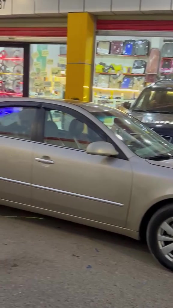 سلام عليكم
محل كماليات للبيع  محل صار اكثر من 5سنين محل كماليات يعني محل معروف ولوه معاميلو
***********
