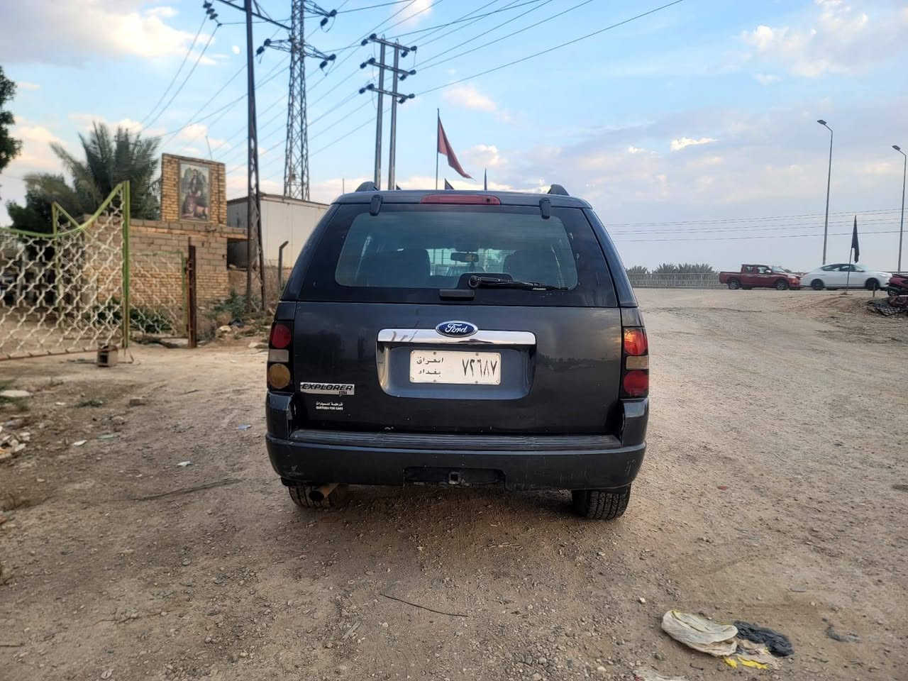 فورد اكس بلور موديل 2010 رقم بغداد بأسمي سبعه راكب مكينه وكير وتبريد وحداديه جاهزه من كلشي مكان السياره الديوانية بيع او مراوس ٨٥ وبيها مجال  /***********
