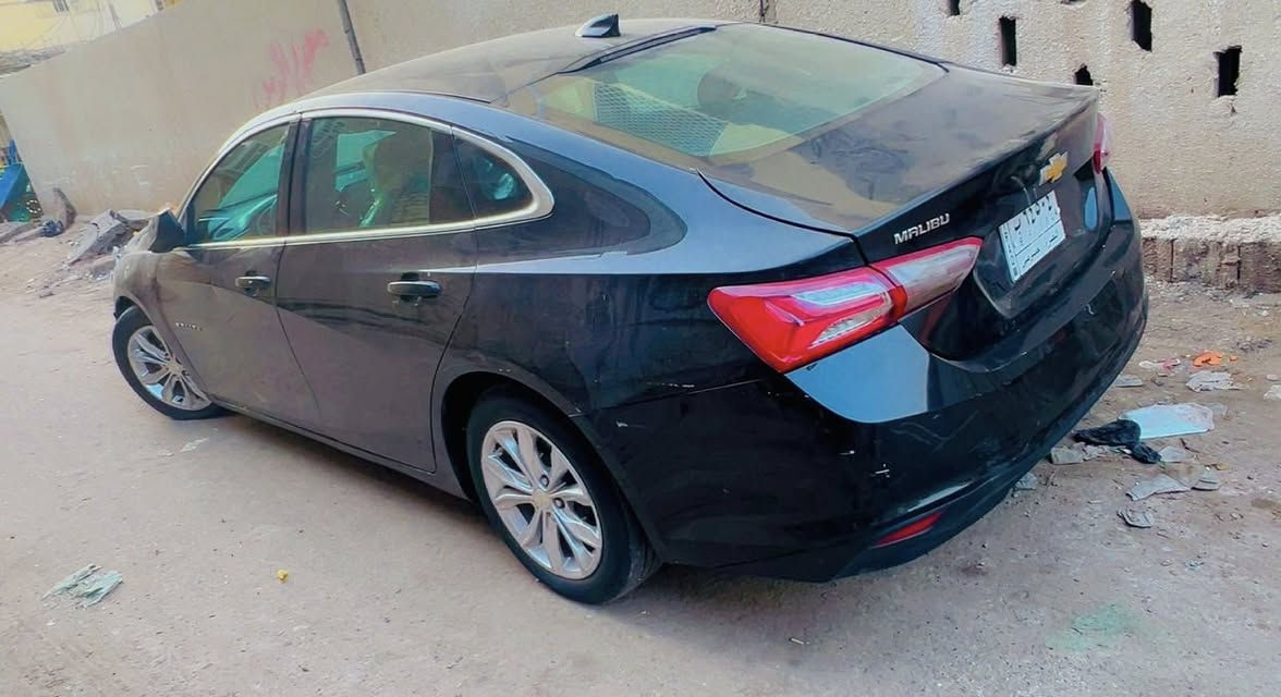 السلام عليكم 
للبيع ماليبو موديل 22 سياره جاهزه
حلوه مالت بيت سياره فول عده الفتحه 
تبريد قطعتين كشنات كهربائيه مكينه 1500 تيربو💪🏼
بصمه تشغيل بصمات ابواب بصمه سايد بريد 
وارد امريكي معوقين  وكاله حاضر بعدله اقل السنه 
نقصها شغلات بصيطه كلش ?? مكان البصره أبي الخصيب 
سعر 85 بيه مجال قليل ***********
