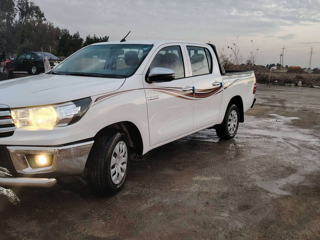 السلام عليكم
هايلوكس للبيع موديل ١٩ رقم أربيل بيها بارد كلش بسيط السونار مرفق مع الصور والباقي كفالة عامة
سيارة مال جناي فلس متصرف عليها السعر ٢٢٠ وبيها مجال للشراي يدلل
للتواصل ***********
