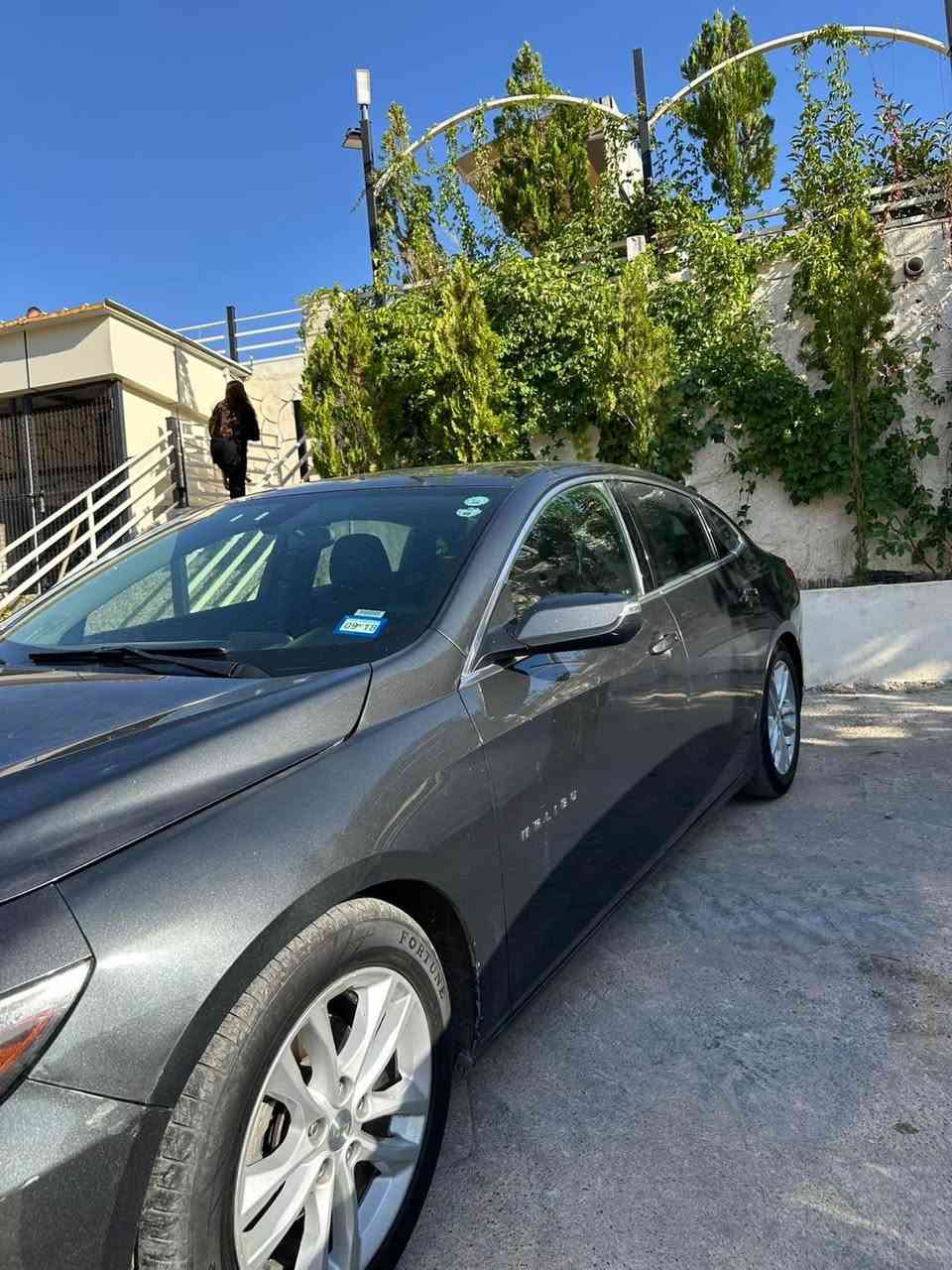 Malibu 2017 LT
1,5 turbo
240,000km
١قطعة تبديل شريكة باب سكن
١ قطعة سبخ باب خلفي
بدون بروشات
حساس
كاميره
سندوق بسمه
تبريد مركزي 
اقتصادي ٤٠لتر يمشي ٥١٥كيلومتر
كير ماكينه ب شرت
رقم جديد سنوي جديد
غرامة ٤٨٠،٠٠٠ينزل من السعر
رقم *********** دهوك, العراق
