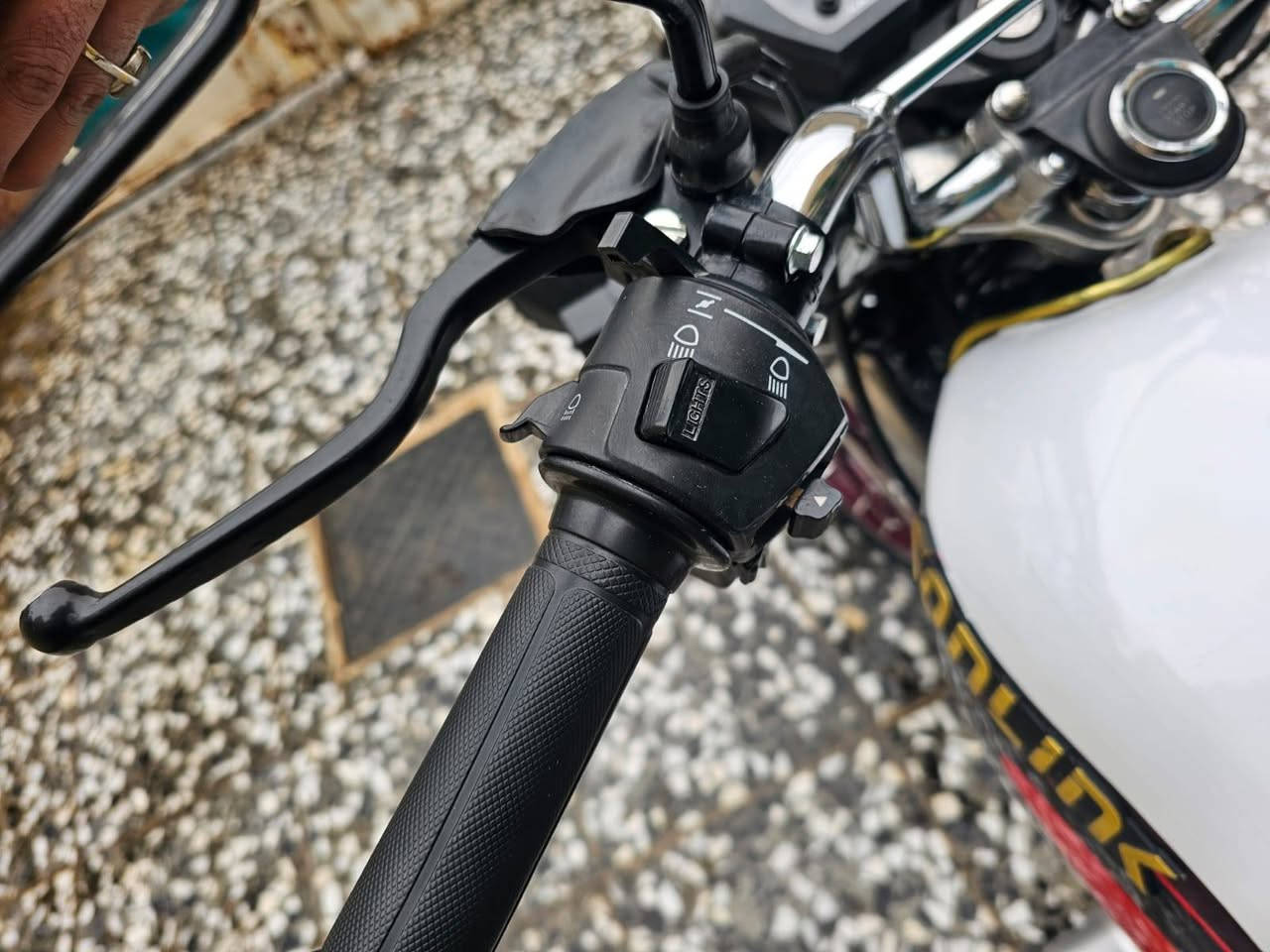 السلام عليكم للبيع سونلك سافان موديل 2024 الدراجه كفاله عامه من كلشي والنضافه كدام العين السعر ٦٧٥ 
مكاني بغداد الحسينية 
***********
