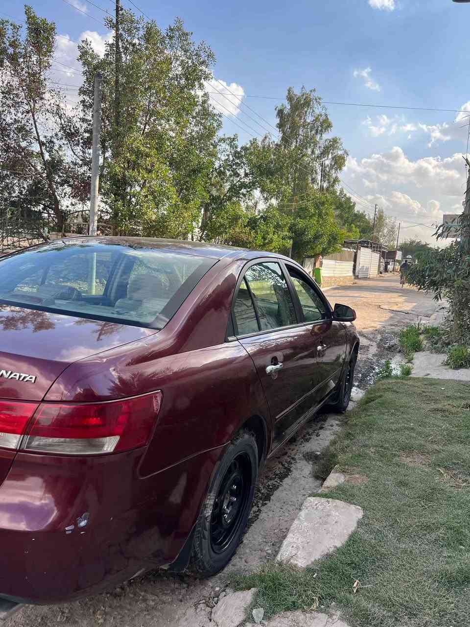 السلام عليكم للبيع فقط سوناتا2007 وارد امريكي ليبل واحد رقم دولي بغداد بأسمي حادثهة خشم الجاملغ الامامي جهة السائق بدون دواخل و دعامية  صبغ بلادي  محرك ستة تخم تاير صدرامامي خلفي جيد جدا كير محرك بحالة جيدة دوشمة جلد شاشة كشن كهرباء  تبريد منظومة كاملة جديدة السيارة جاهزة مكان السيارة بغداد  السعر 93$ للاتصال *********** بغداد, العراق
