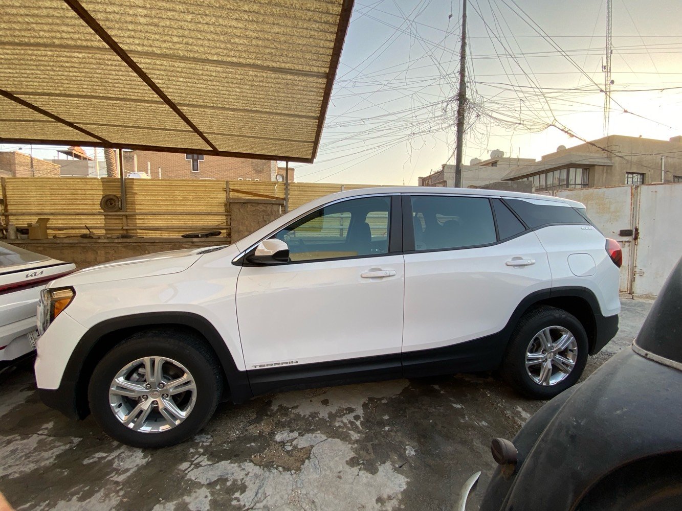 جمسي تيران موديل 2024 موصفات SLE حادثه بنيد امبدل او مصبوغ رقم اربيل بسمي ماشيه 25500كيلو محرك 1500توربو السعر 190$
مكاني بغداد ***********