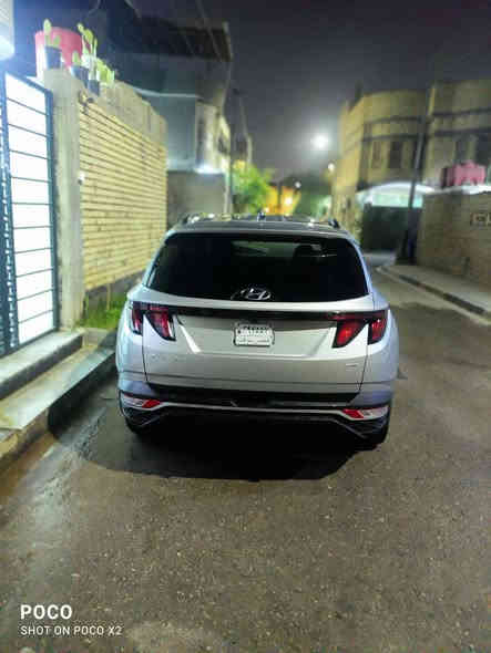 توكسان موديل ٢٤ منفيس بسمي بدون رقم ماشيه ١١ الف بدون ايرباك قطعه وحده فقط صبغ بصمه شاشه كبيره سعر ١٨٥ وبيه مجال الاتصال على الرقم ***********وانا خادم
