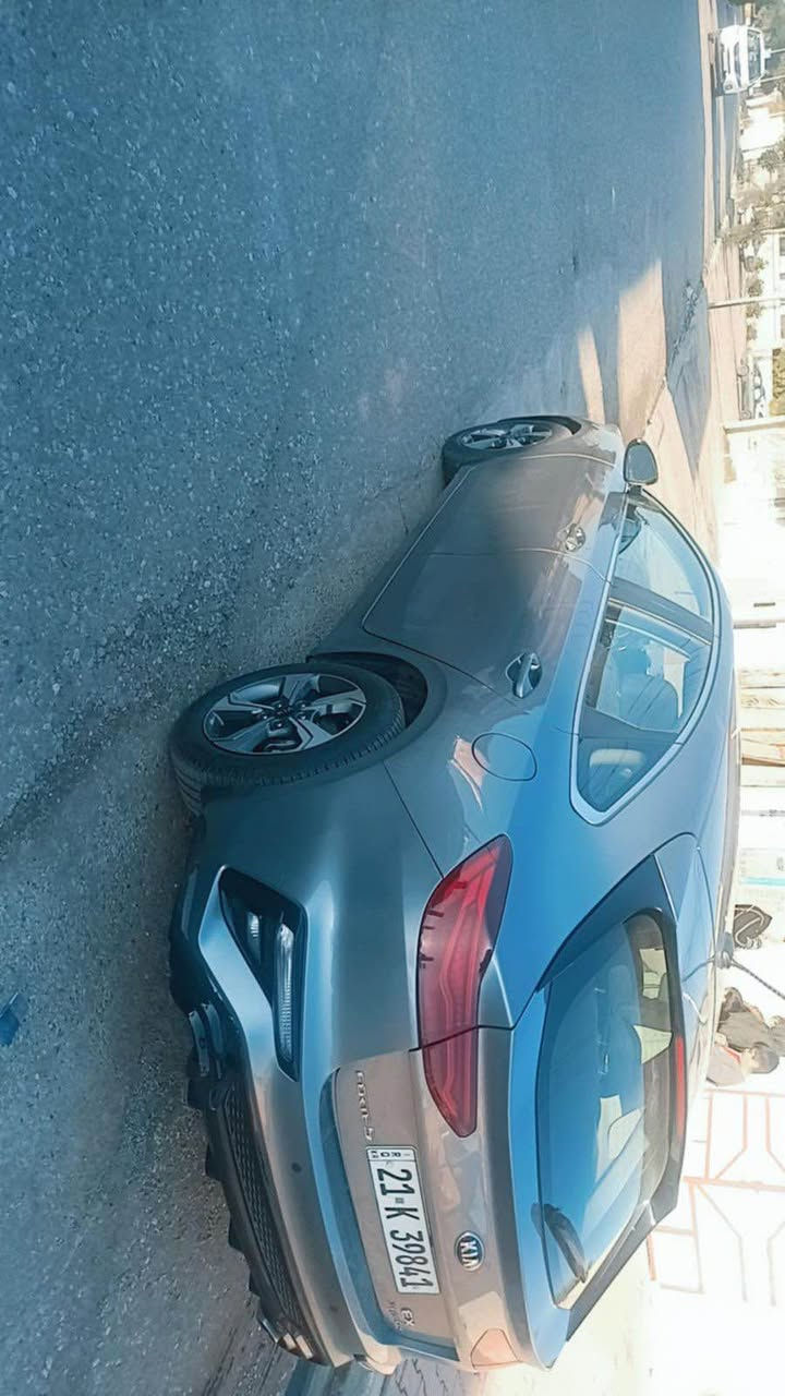 كيا فورتي 2021 للبيع 
بيها قطعتين صبغ جاملغ وبنيد 
سياره حلوه حيل اي نقص مابيها 
سيارة رقم سليمانيه بأسمي تحويل مباشر
محرك 20 دوش تنفس طبيعي
سعر 127 ومجال بسيط 
للاستفسار *********** كركوك, العراق
