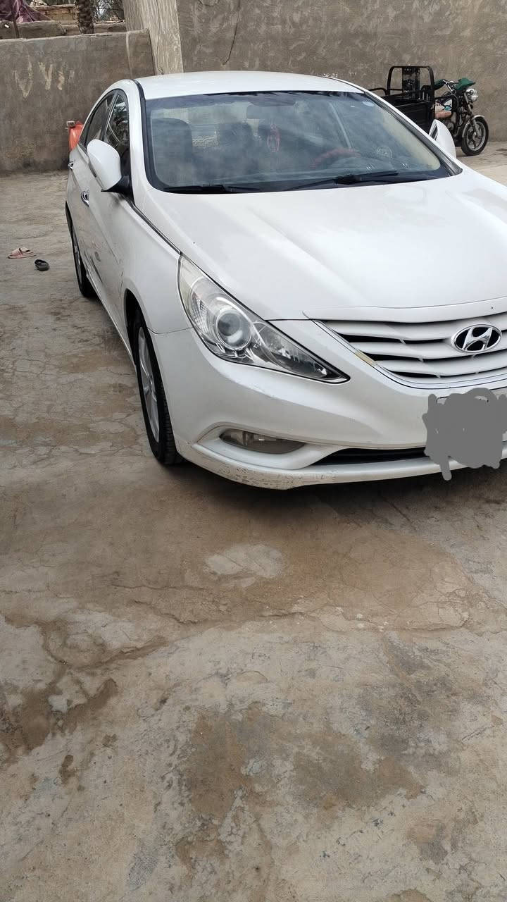 السلام عليكم ورحمة الله وبركاته سياره سوناتا لبيع موديل 2011خليجي سياره جاهزه من كلشي السعر 115الستفسار التصال على الرقم ***********
