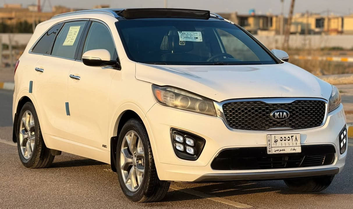 كيا ••• سورنتو 
موديل ••• 2016 :: SXL
فول مواصفات 1/1 
بانوراما 
جلد
بصمه
كراسي كهرباء 
صندوق كهرباء 
تدفئة وتبريد بالكشنات
اشاره بالمرايه
4 سلندر 
5 راكب 
مكينه 2000 توربو 
جديدة جدا 
وارد امريكي 
قطعتين صبغ 
للاستفسار اكثر 
مكان السيارة واسط الصويرة 
***********
