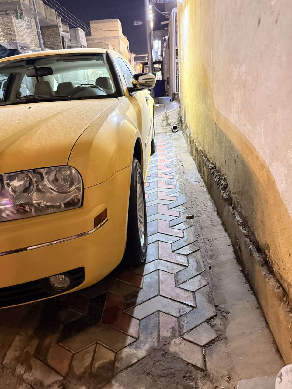 اوباما 10 اصل تعمير جديد صبغة ضفاير من الدعامية للدعامية منضومة تبريد كلهة جديد حدادية امامية هسة مبدلهة خلفية 80 بل مية دشبول جديد تخم تاير جاهزة من كلشي السيارة مبيهة اي نقص سنوي لحد 30  سعر 115 وبيهة مجال واذا مراوس حسب القناعة مكان السيارة ميسان ***********
