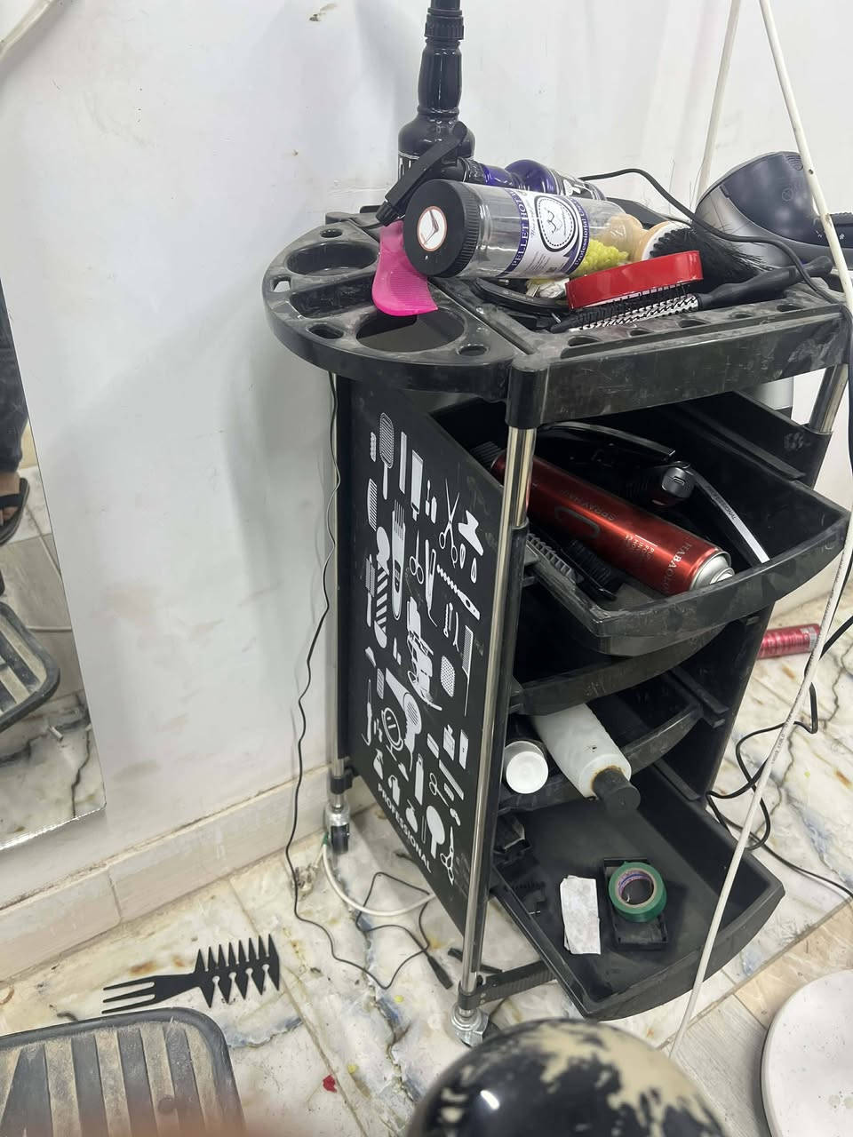محل حلاقة البيع كامل تخم كرسي مرايه مكان تدريج اثنين واحده صفر المحل كامل متكامل


**إذا كنت صاحب هذا الإعلان وتريد حذفه لأي سبب، رجاءا أرسل رسالة إلى الدعم الفني**