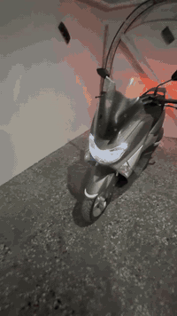 دراجه NMAX ياماها ياباني دراجه فول بلادي برغي مففتوح بيه صارله شهرين من اخذته مكينته ماشالله سياقته حلوه السعر ١٦ونص وبيه مجال لتواصل خاص او على الرقم *********** واتساب موجود
