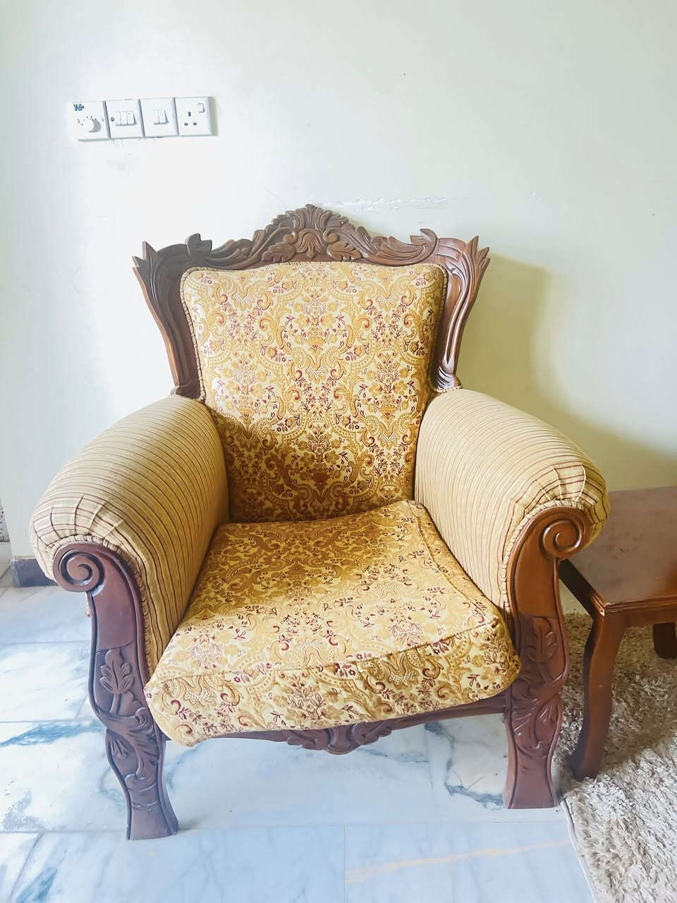 السلام عليكم 
 
للبيع تخم قنفات ملكي زان النظافة ‎%‎95
 العدد10 + طبلات للبيع العدد 4 
المكان ذي قار قضاء النصر 
للاستفسار  الاتصال 
***********
