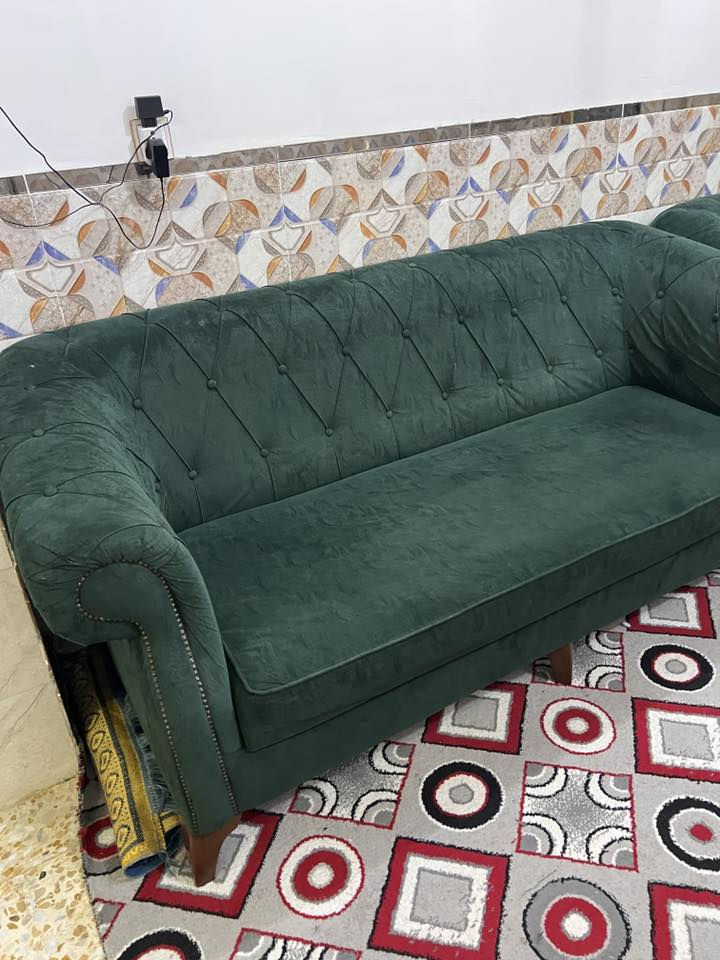 السلام عليكم من رخصة الادمن تخم قنفات  11 نفر  5 قطع جداً نظيف والله شاهد سويناه  بمليون و 350 الف بيش يفيدكم بس بدون متكسرون بي مكاني كربلاء حي الوفاء 
***********
