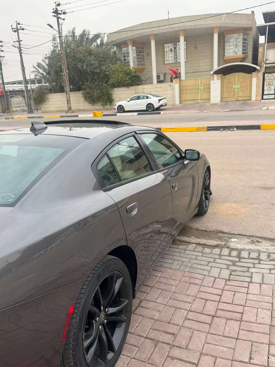 سلام عليكم 
جارجر 2016🏎️
سياره كفاله من صبغ وتبديل وضربه 
سياره فول مواصفات
تبريد يخبل❄️
سياره كير محرك بلجيس🏎️
فقط سياره بيه قسام شرعي يعني ورثه اما السياره جاهزه من كلشي رقم  بصرة السعر 153 وبيه مجال للشراي 
***********واتساب ***********
