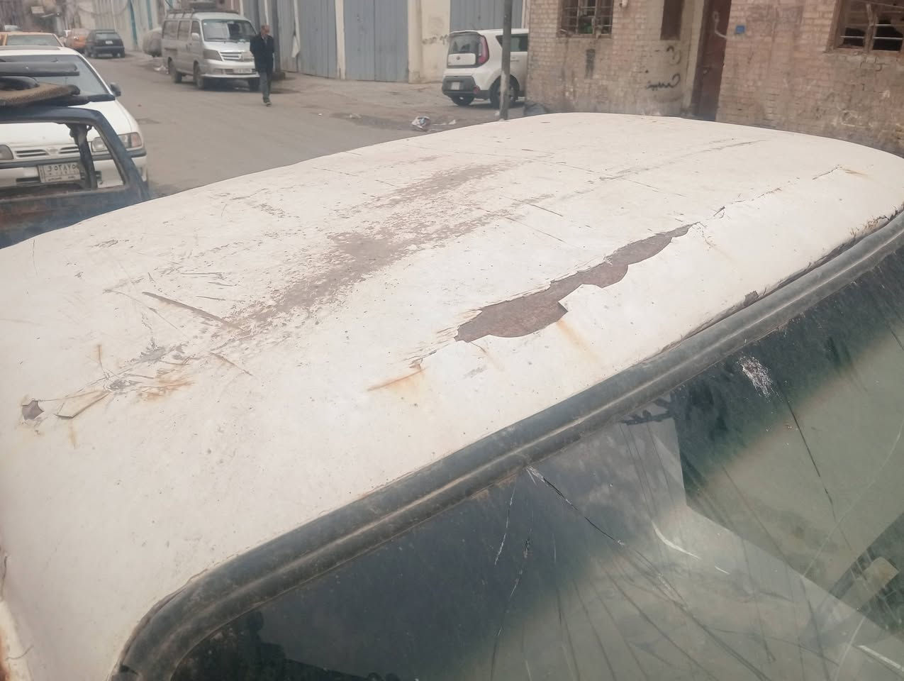 شاصي مع قماره للبيع وبسعر بسيط لضيق المكان بغداد ساحة الطيران اسفل تانكي الماء***********
