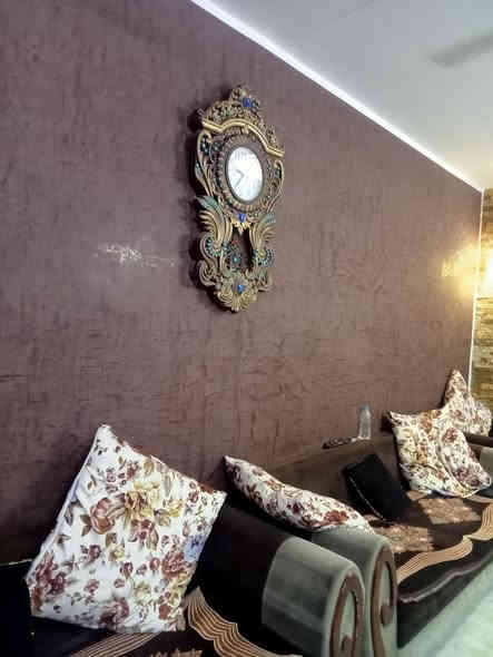 السلام عليكم عندي شقة نظيفة جدا بيه تحويرات بسمي ملك صرف إستفسار وهكذا رقمي ***********
