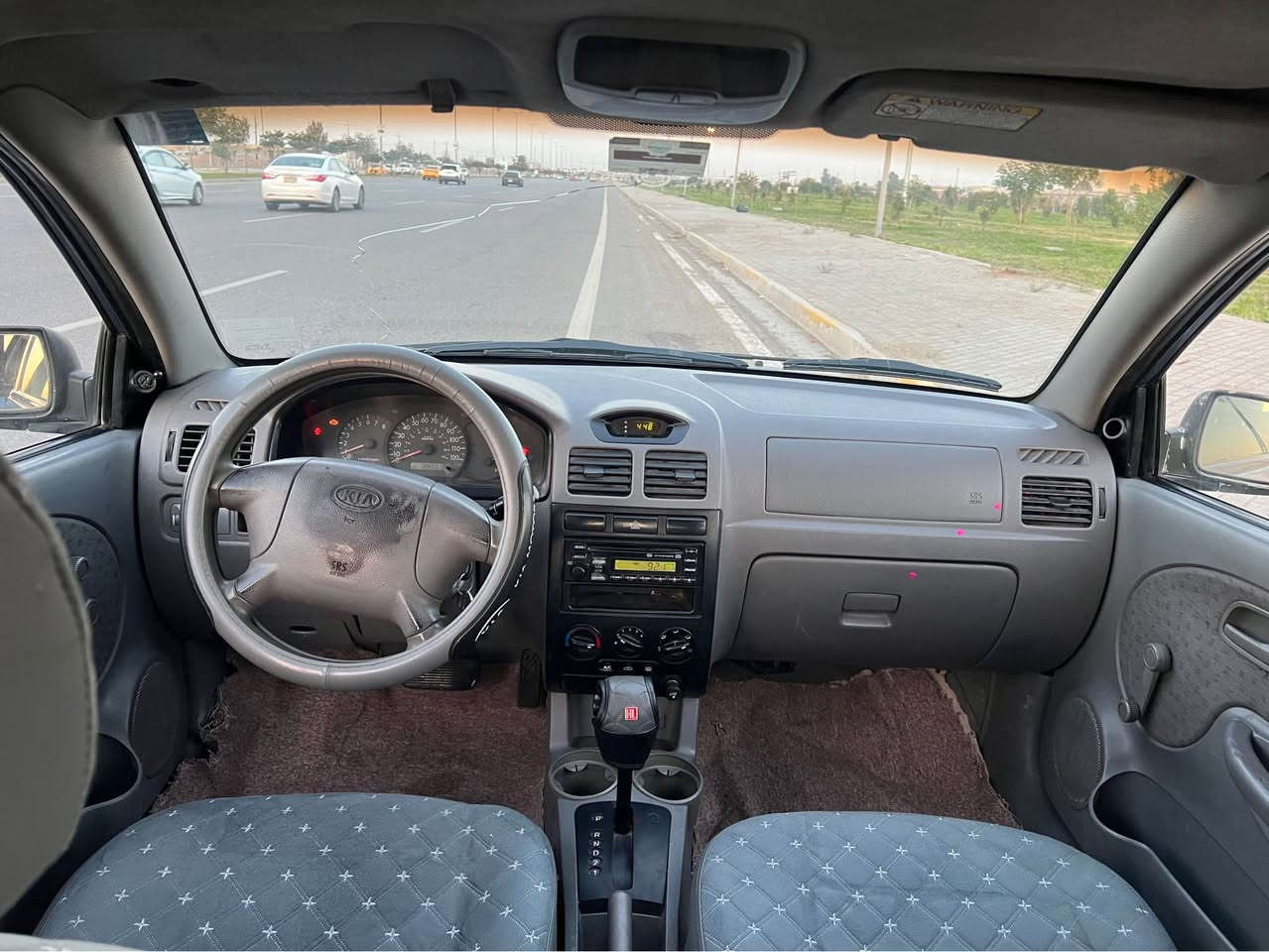 سلام وعليكم
كيا ريو  2005 للبيع كير اوتماتيك محرك جبير  رقم كركوك مشروع وطني لحد 2028 كير ومحرك بشرط صدر جديد تدفئه وتبريد شغال سعرها ٥٧ ورقة والشراي يخابر مكاني كركوك طريق بغداد *********** كركوك, العراق
