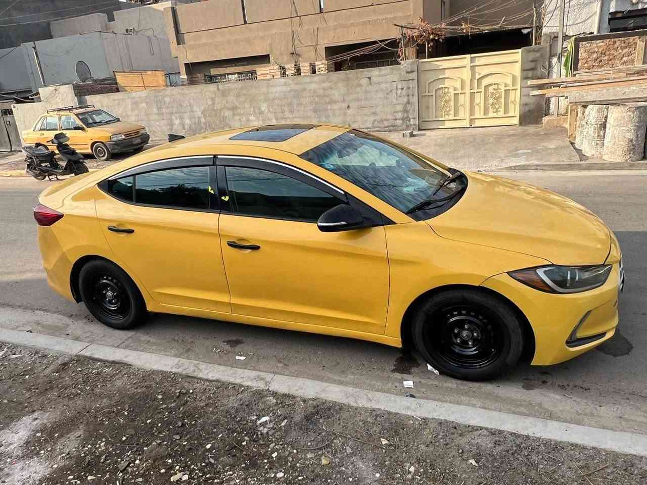 سلام عليكم
للبيع النترا موديل ١٧ رقم بغداد
ماشية ١٣٠ لف
ضرر السيارة باب السايق بي بارد
وبيه تصليح بل حوض
فول مواصفات
حجم المحرك 2000 دوش
السعر 128 وبيه مجال بسيط
مكان السياره بغداد حي العامل
اتصال على هذا ***********
غير متواجد عل فيس
