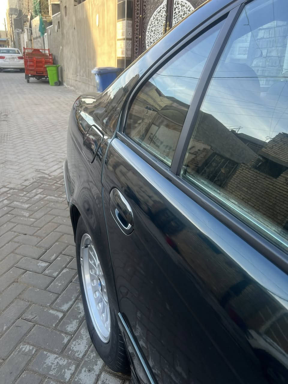 ((BWM))
صقر موديل 2000 اصل لون زيتوني رقم اربيل بسمي سنوية هزة جديدة سيارة تحويل ثاني يوم مصبوغة عام جمالية فقط السيارة جديدة بمعنى الكلمة واحلى من الصور الغرفة مالتها بحالة الوكالة تخم تاير تخم ويل جدد صدر خلفي امامي جديد متصرف عليها ربع دينار بس عندك الجامة الامامية بيها فطر يرادلها تبديل او تبقيها عادي السونار موجود بل منشور قبل لا تنصبغ 
السيارة كلش حلوة ومستعجل ع بيعتها حيل وشرط ابيع جوة السوك واتحداكم جيبون مثل هيج نضافة بهيج سعر 
السعر 93 وبيها مجال للشراي 
العنوان بغداد 
رقم التليفون :***********
